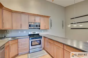 268 Kempsey Dr, North Brunswick Township, NJ 08902 - Photo 13