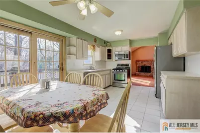 18 Warne Road, Old Bridge Township, NJ 07747 - Photo 11