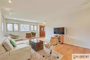 6 Waller Ct, South Brunswick Township, NJ 08824 - Photo 3