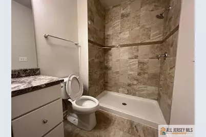 706 Greenland Square #706, Highland Park, NJ 08904 - Photo 11