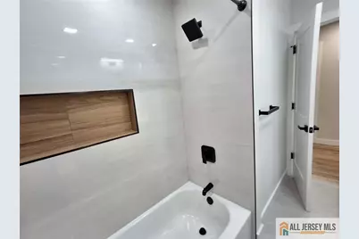 397 Lake Avenue, Colonia, NJ 07067 - Photo 7