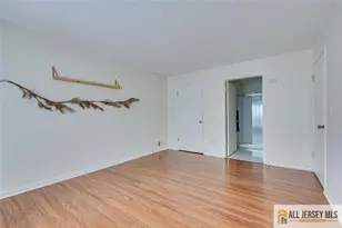 69 Amberly Ct, , NJ 08823 - Photo 11