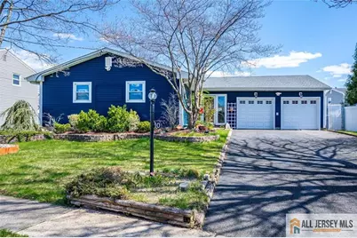 10 Wellington Avenue, Port Reading, NJ 07064 - Photo 1