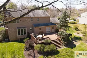 8 Valley Forge Dr, East Brunswick Township, NJ 08816 - Photo 35