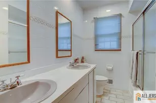 8 Valley Forge Dr, East Brunswick Township, NJ 08816 - Photo 23