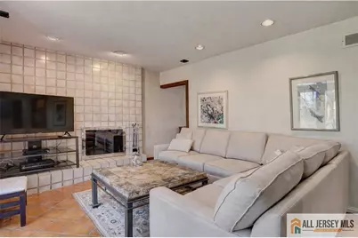 8 Valley Forge Drive, East Brunswick Township, NJ 08816 - Photo 11