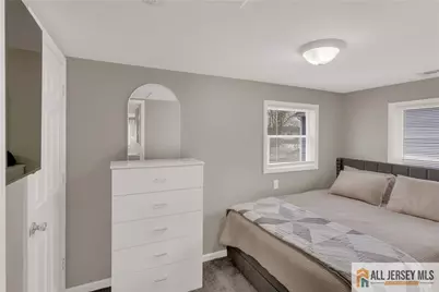 81 E Lincoln Avenue, Monroe Township, NJ 08831 - Photo 9