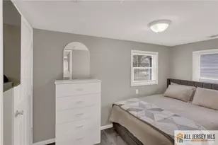 81 E Lincoln Ave, Monroe Township, NJ 08831 - Photo 9