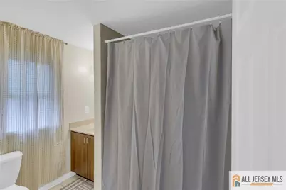 81 E Lincoln Avenue, Monroe Township, NJ 08831 - Photo 17