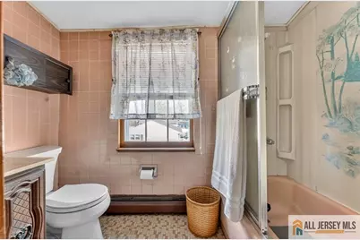 222 Remsen Avenue, Avenel, NJ 07001 - Photo 15