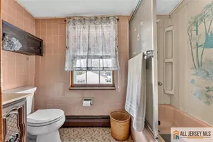 222 Remsen Ave, Avenel, NJ 07001 - Photo 15