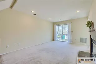 48 Tanglewood Ct, South Brunswick Township, NJ 08852 - Photo 5