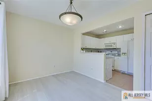 48 Tanglewood Ct, South Brunswick Township, NJ 08852 - Photo 11