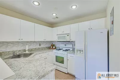 48 Tanglewood Court, South Brunswick Township, NJ 08852 - Photo 13