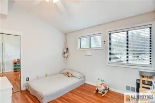 139 Dawn Ct, Old Bridge Township, NJ 08857 - Photo 19