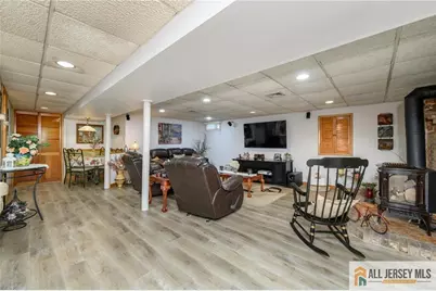 124 Inwood Avenue, Colonia, NJ 07067 - Photo 29