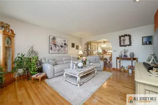 124 Inwood Ave, Colonia, NJ 07067 - Photo 13