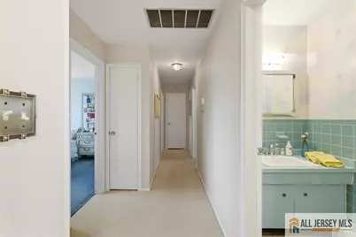 94 Calvert Avenue, Edison, NJ 08820 - Photo 27