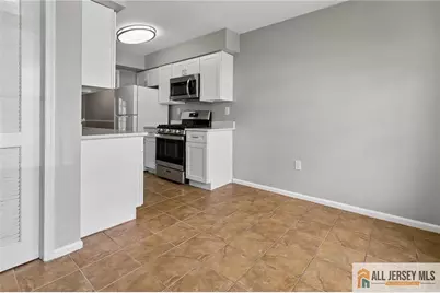 38 Anderson Court, East Brunswick Township, NJ 08816 - Photo 9