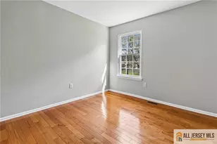 38 Anderson Ct, East Brunswick Township, NJ 08816 - Photo 23