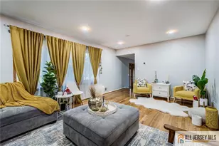 62 Laura Ave, Edison, NJ 08820 - Photo 17