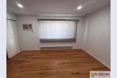 33 Mercer Street, Carteret, NJ 07008 - Photo 21