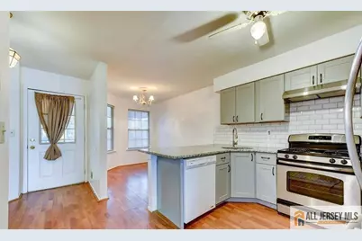 115 Salem Road, North Brunswick Township, NJ 08902 - Photo 5