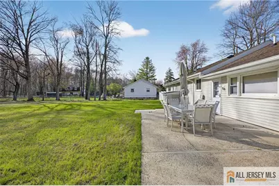 107 Finnegans Lane, South Brunswick Township, NJ 08824 - Photo 31