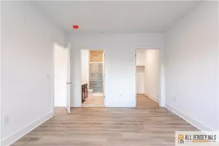 1025 Raritan Rd, Clark Township, NJ 07066 - Photo 17