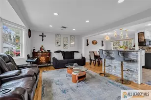 5 Travis Ct, Monroe Township, NJ 08831 - Photo 13