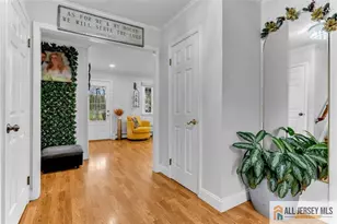 5 Travis Ct, Monroe Township, NJ 08831 - Photo 5