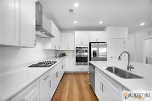 14 Galerie Ct, Monroe Township, NJ 08831 - Photo 11
