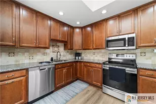 480 Fairton Dr, Monroe Township, NJ 08831 - Photo 11