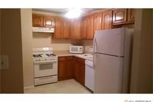 117 Cricket Ln, Woodbridge Township, NJ 07095 - Photo 3