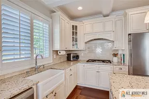 208 Harvard Ave, Metuchen, NJ 08840 - Photo 17