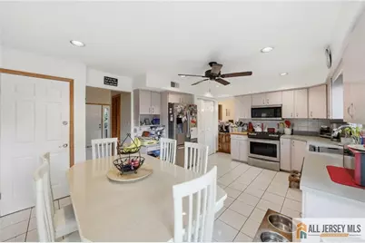 121 W Hill Road, Colonia, NJ 07067 - Photo 11