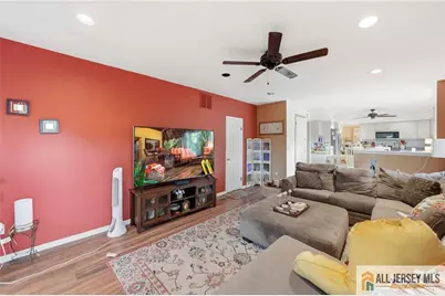 121 W Hill Road, Colonia, NJ 07067 - Photo 7