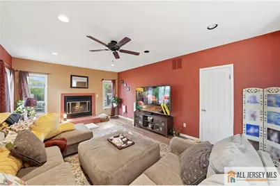 121 W Hill Road, Colonia, NJ 07067 - Photo 15