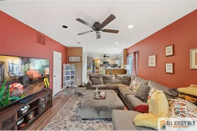 121 W Hill Road, Colonia, NJ 07067 - Photo 17