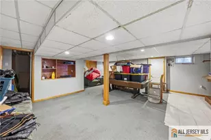 121 W Hill Rd, Colonia, NJ 07067 - Photo 31