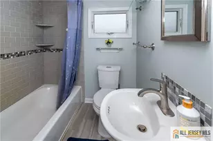 429 Edgeworth St, Middlesex, NJ 08846 - Photo 17