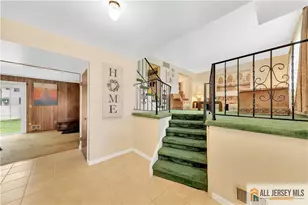 6 Sherry Ct, Edison, NJ 08820 - Photo 9