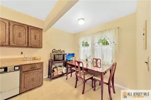 6 Sherry Ct, Edison, NJ 08820 - Photo 7
