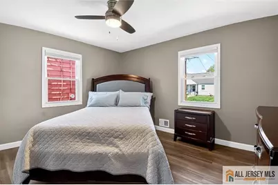 37 Eberly Place, Fords, NJ 08863 - Photo 13