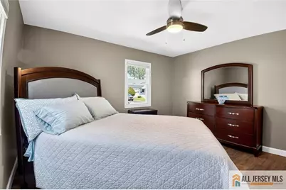 37 Eberly Place, Fords, NJ 08863 - Photo 15