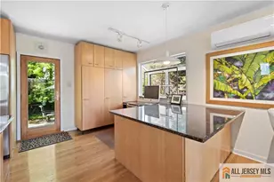335 Valentine St, Highland Park, NJ 08904 - Photo 13