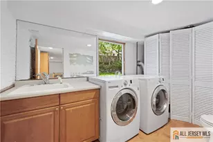 335 Valentine St, Highland Park, NJ 08904 - Photo 29