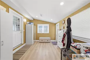 47 Kendall Dr, Sayreville, NJ 08859 - Photo 21