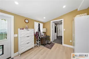 47 Kendall Dr, Sayreville, NJ 08859 - Photo 19