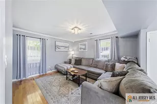 47 Kendall Dr, Sayreville, NJ 08859 - Photo 3
